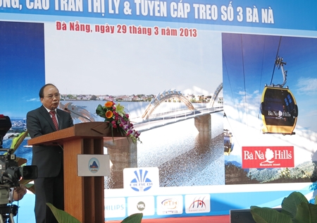 ເປີດສະໜອງກິດຈະກຳຂົວໃໝ່ຂ້າມແມ່ນ້ຳ ຮ່ານ - ດ່ານັ້ງ